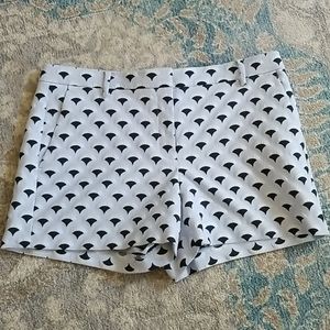 Ann Taylor Blue patterned shorts
